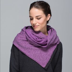 Lululemon infinity scarf, violet, lightly worn